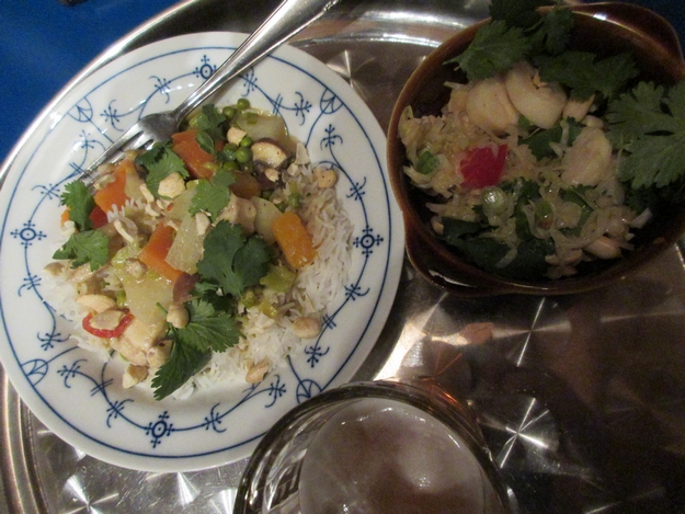 Curry mit Salat