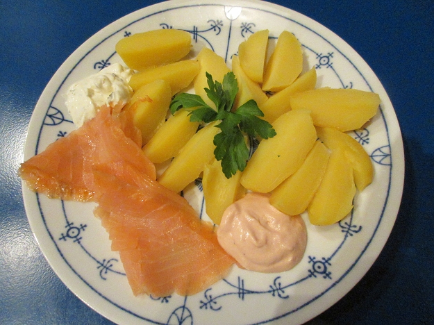 Heringssalat mit Pellkartoffeln