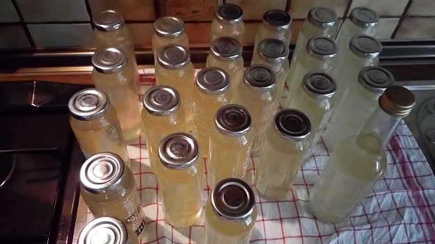 Holunderblütensirup