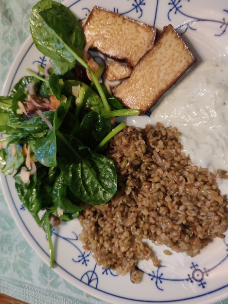Frikeh mit Tofu