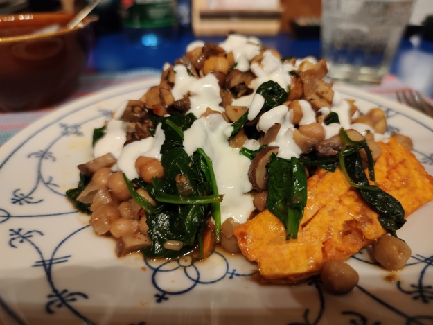Süßkartoffeln mit Kichererbsen